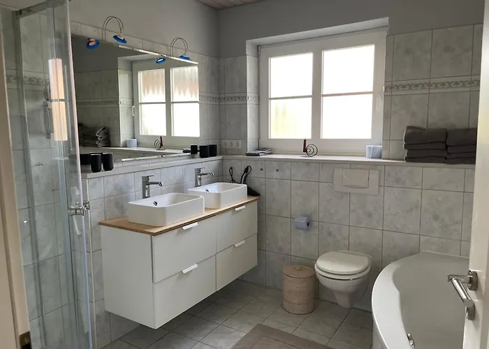 Pinswin Lejlighed Utersum